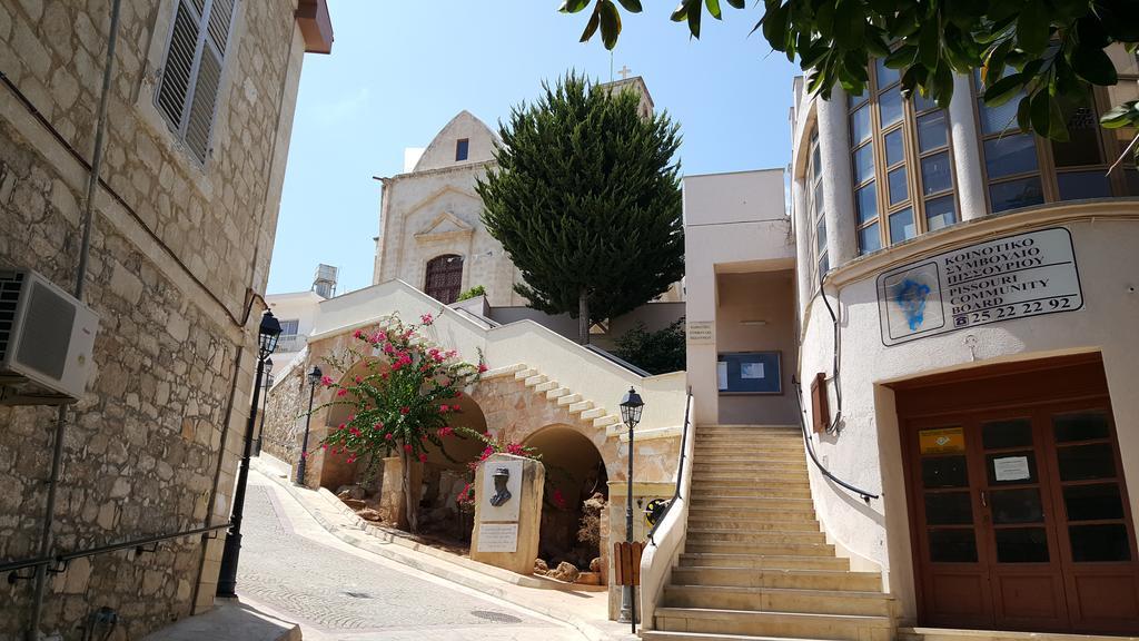 Chariandry Court Apartament